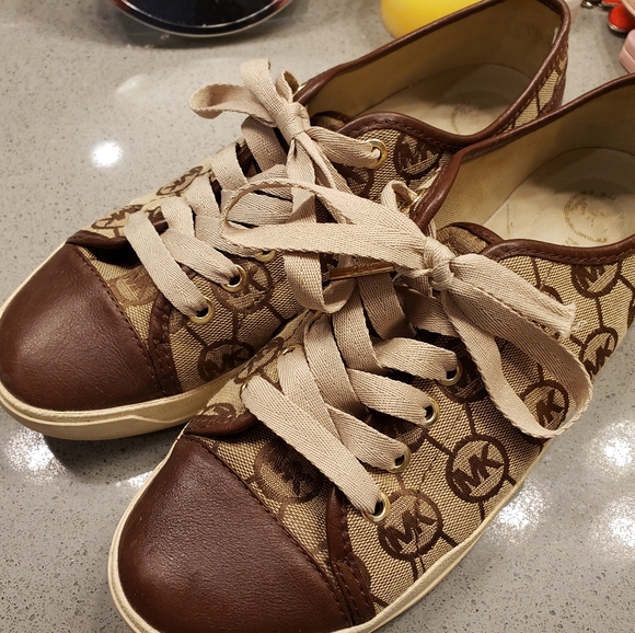 jeffrey campbell lace up over the knee boots